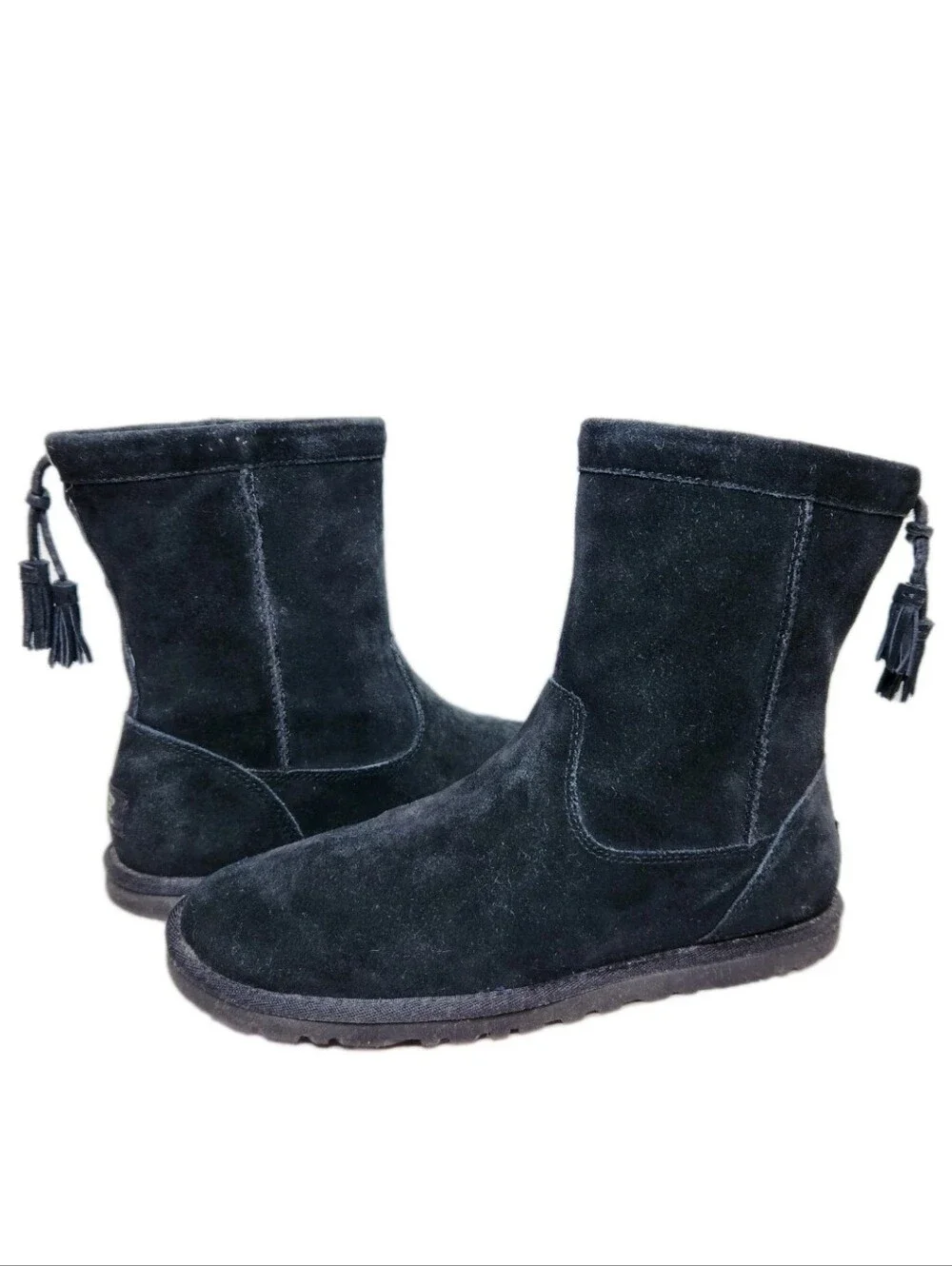 UGG Mia Tassle All-Season Boots Sz 9 Black Suede Short 1006427